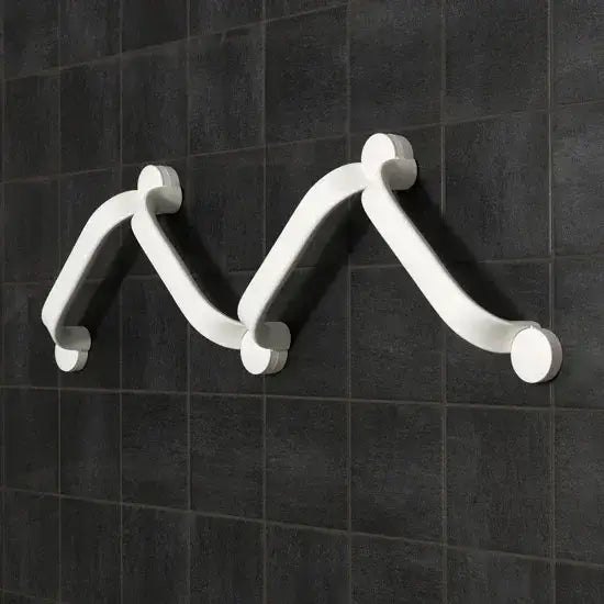 etac flex grab rail 550x pixel image on black wall