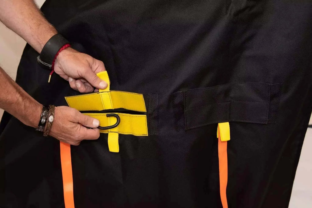 Diestco - 3-Slot Water Resistant Powerchair Cover zoomed in showing the feaetures of the product