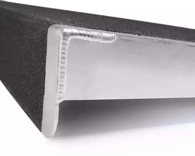 PVI - Aluminum Self Supporting Threshold Ramp for Wheelchairs zoomed in view of the self supporting feature