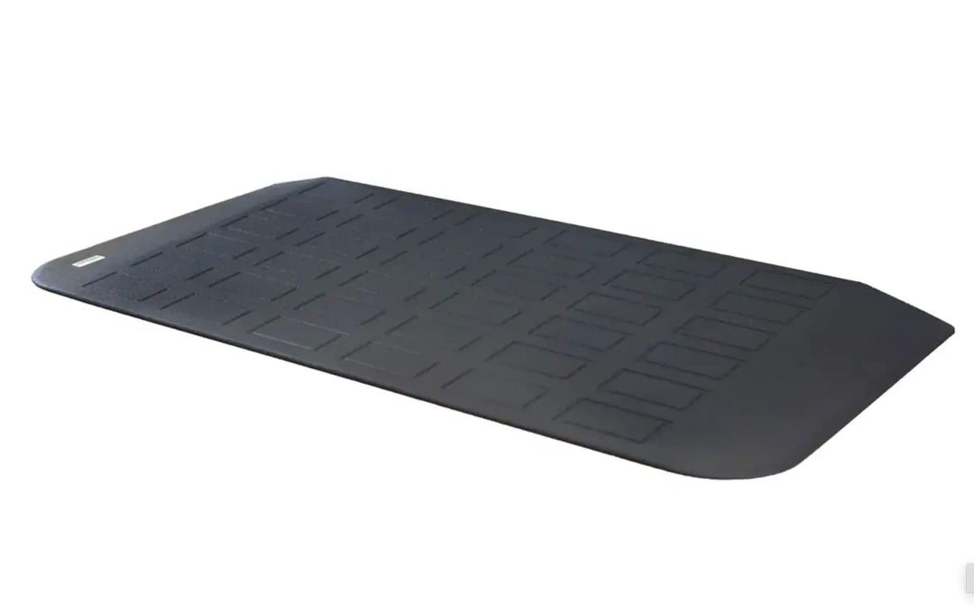 safepath ez edge rubber threshold ramp on a white background