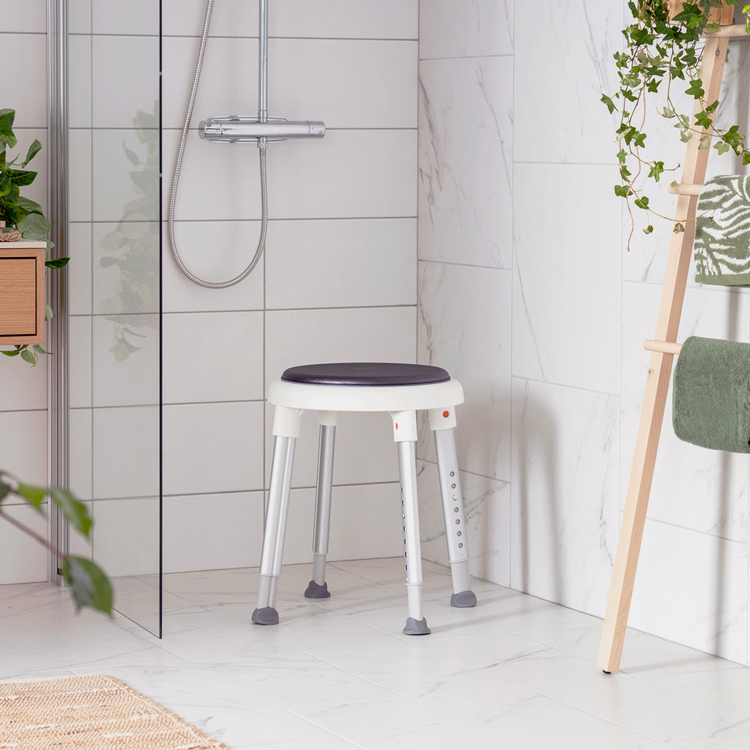 etac easy shower stool with swivel pad